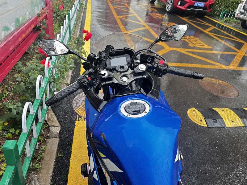 二手豪爵铃木GSX250R