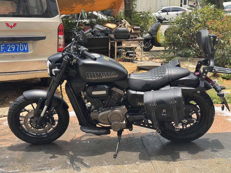 二手QJMOTOR闪300