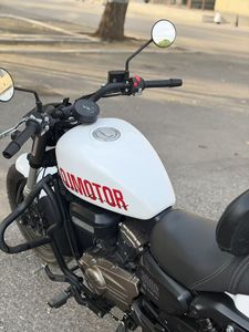 二手QJMOTOR闪300