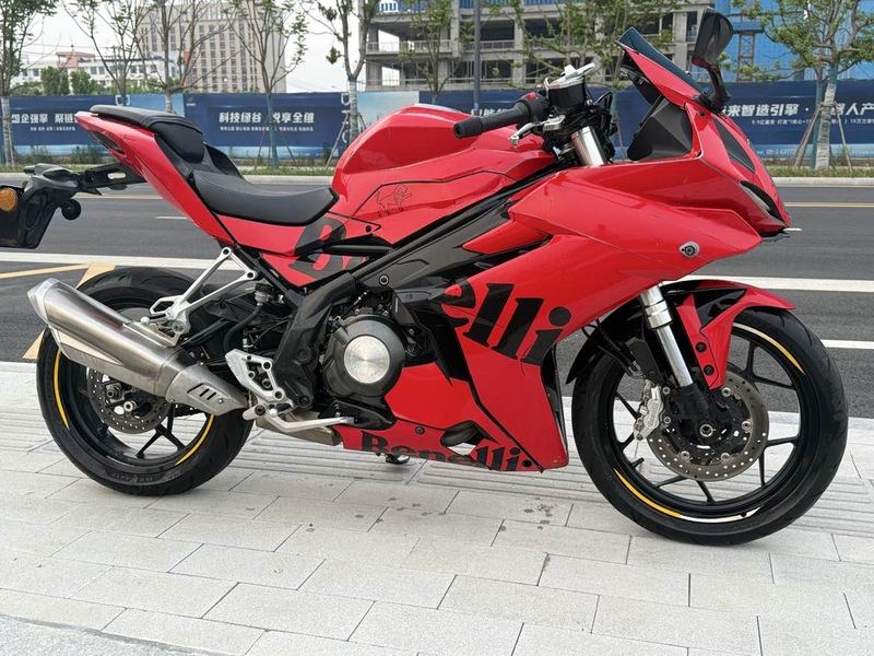 二手贝纳利龙卷风 Tornado 302R