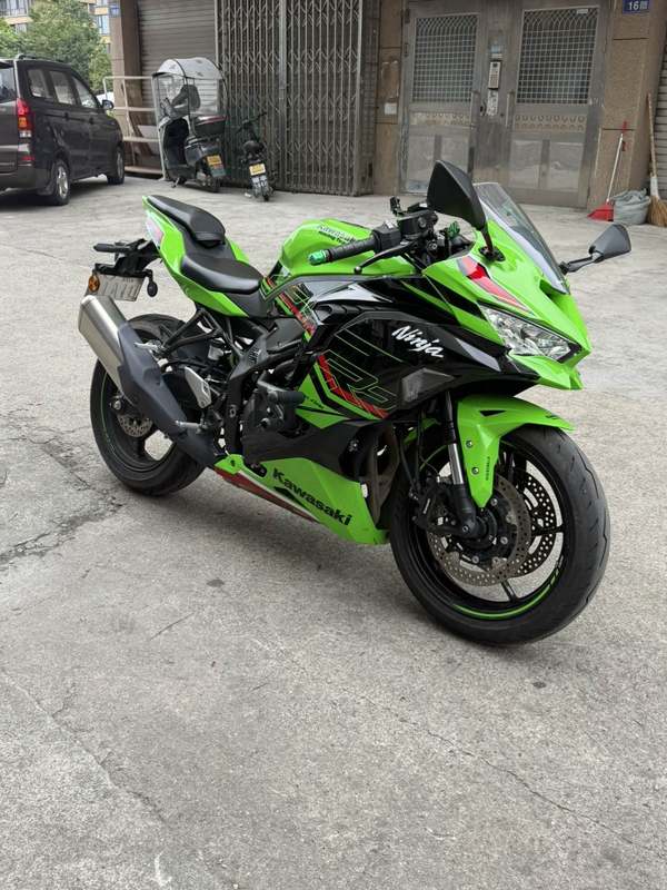 二手川崎ZX-4R