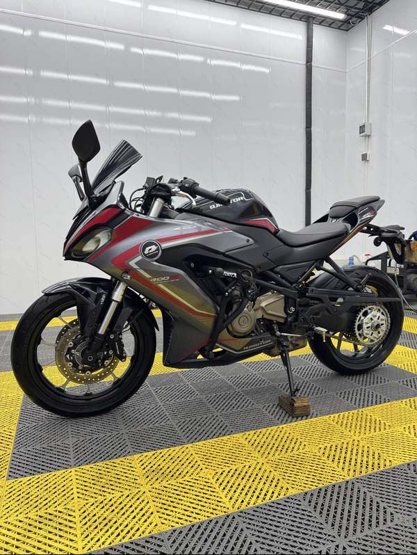 二手QJMOTOR赛400