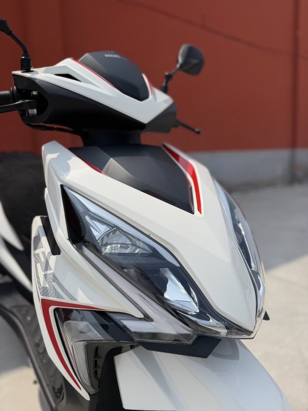 二手新大洲本田裂行 RX125Fi