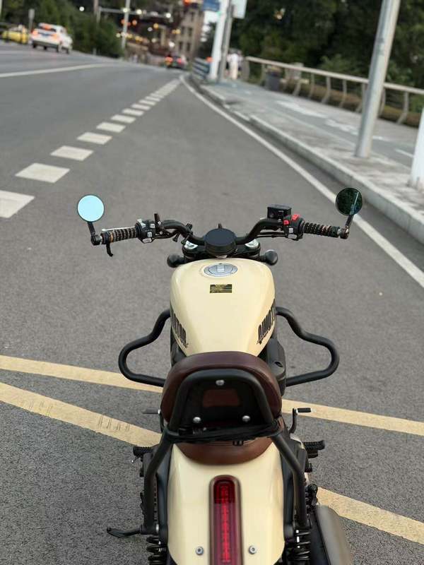 二手QJMOTOR闪300