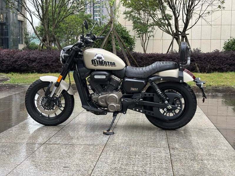 二手QJMOTOR闪300