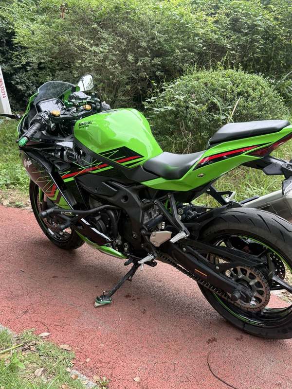 二手川崎ZX-4R