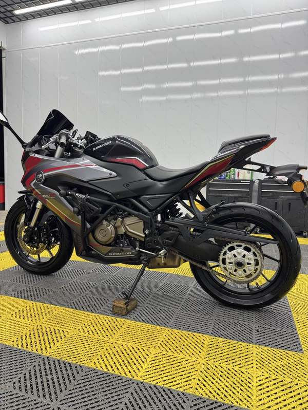 二手QJMOTOR赛400