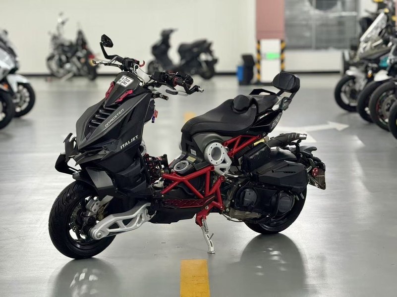 二手意塔杰特Dragster 300