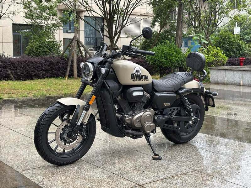 二手QJMOTOR闪300