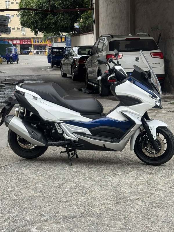 二手大阳V锐 ADV350