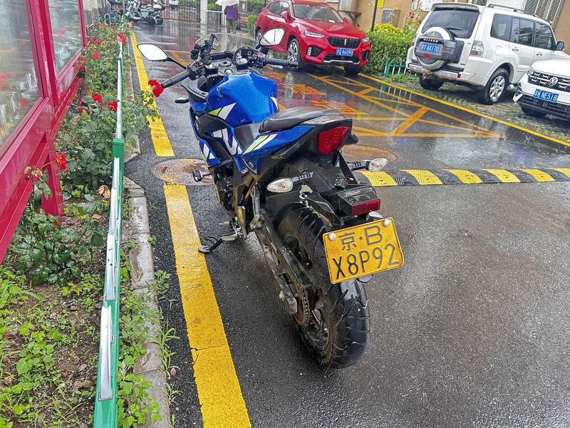 二手豪爵铃木GSX250R