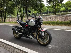 二手凯旋Trident 800