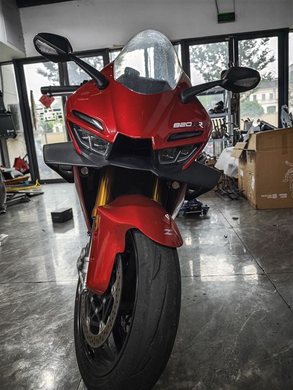 二手张雪机车820RR