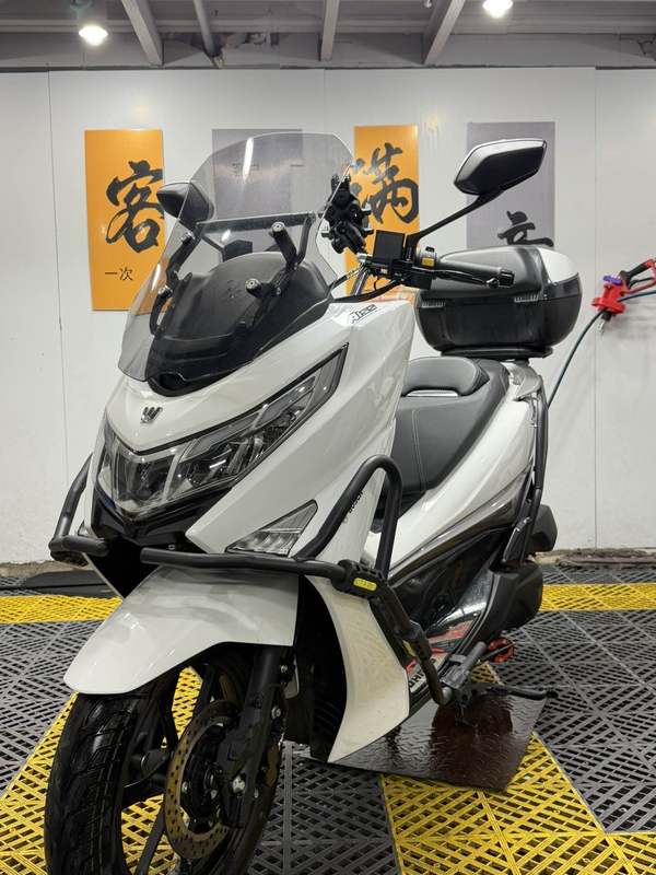 二手豪爵UHR150