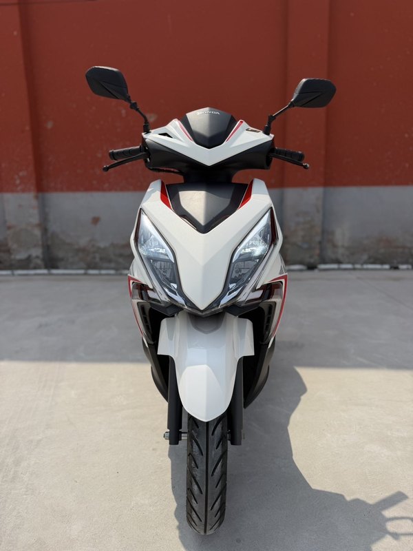 二手新大洲本田裂行 RX125Fi