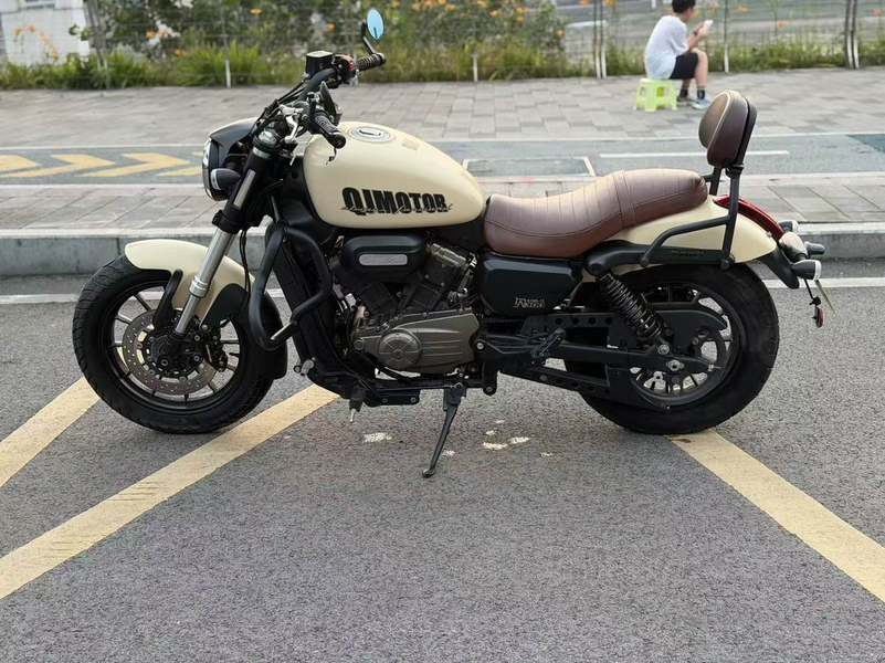 二手QJMOTOR闪300