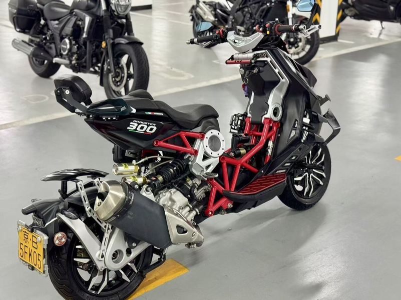 二手意塔杰特Dragster 300