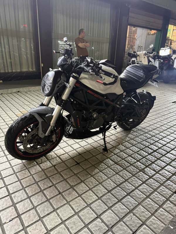 二手贝纳利752S