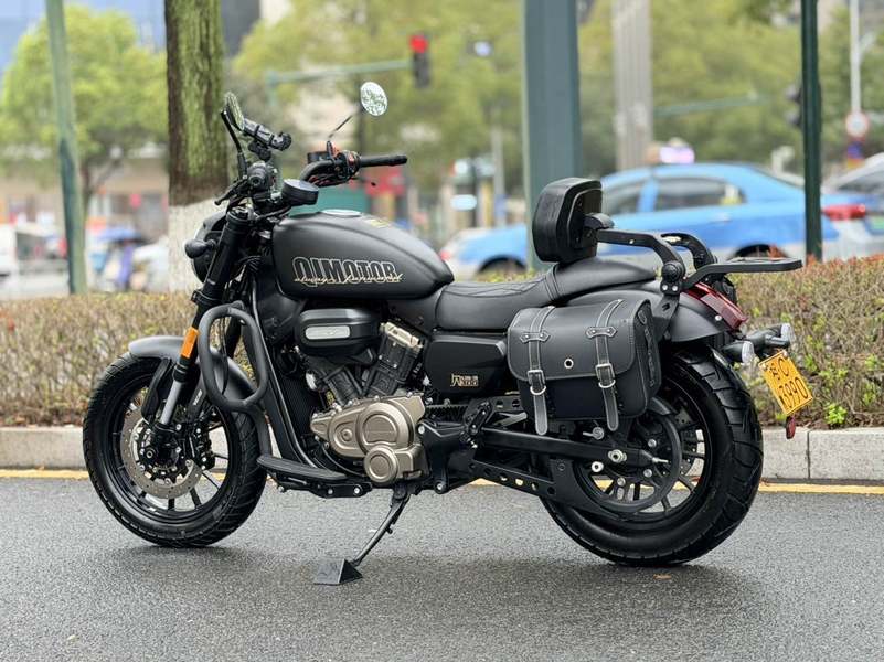 二手QJMOTOR闪300
