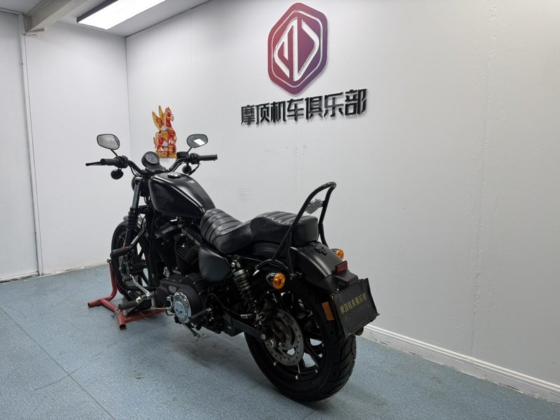 二手哈雷戴维森Iron883 硬汉