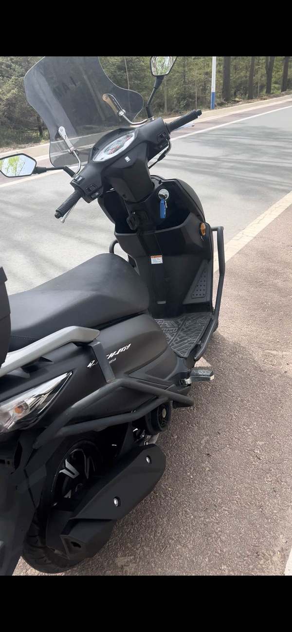 二手济南铃木优驿 UE125T