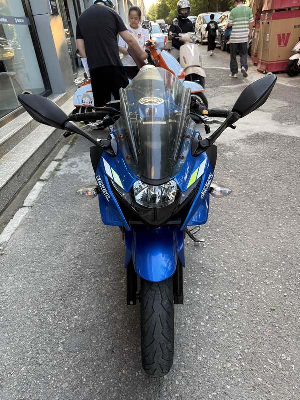 二手豪爵铃木GSX250R