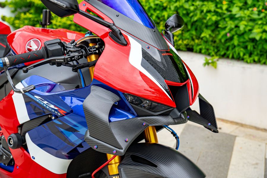 二手本田CBR 1000 RR-R