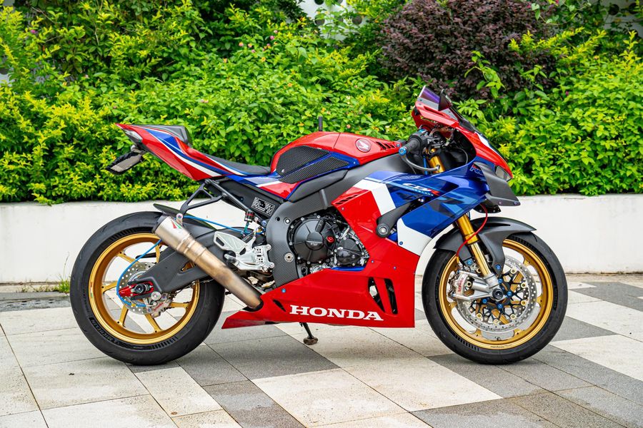二手本田CBR 1000 RR-R