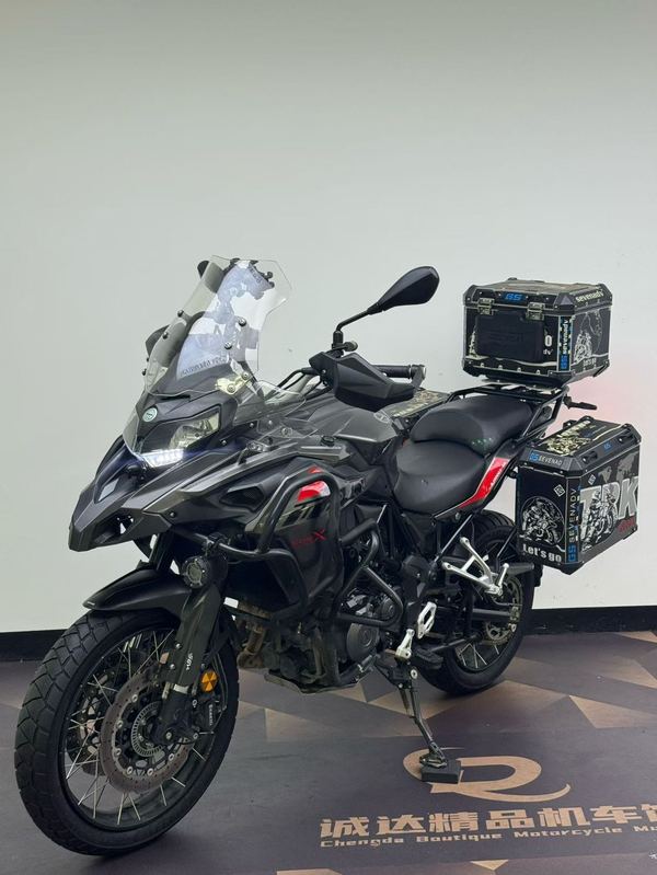 二手贝纳利金鹏 TRK502