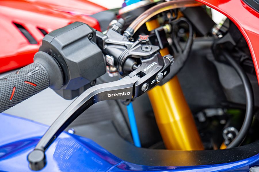 二手本田CBR 1000 RR-R