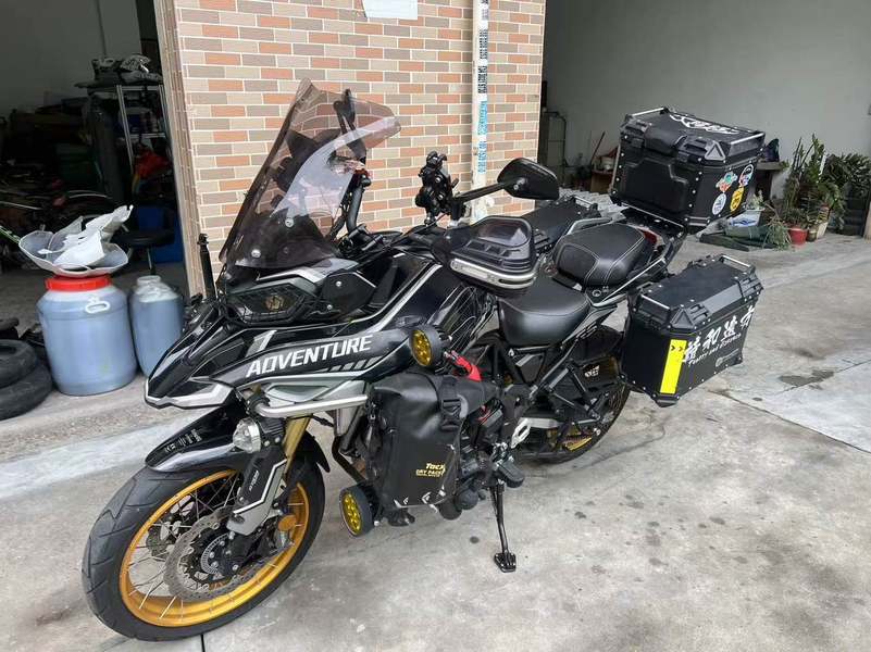二手贝纳利TRK702
