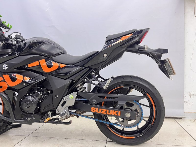 二手豪爵铃木GSX250R