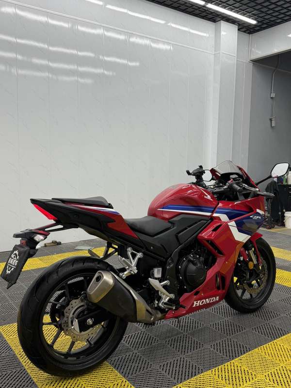 二手本田CBR400R