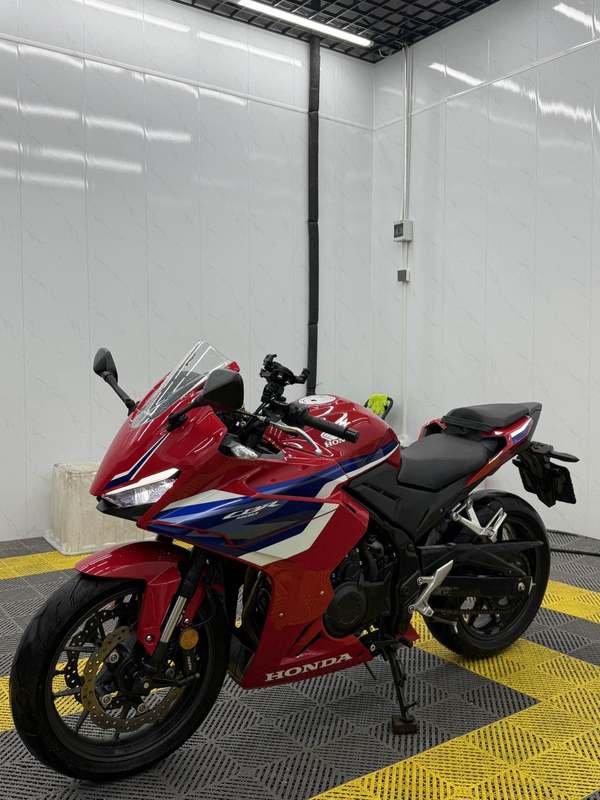 二手本田CBR400R