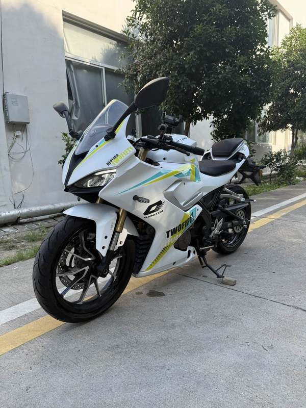 二手QJMOTOR赛250