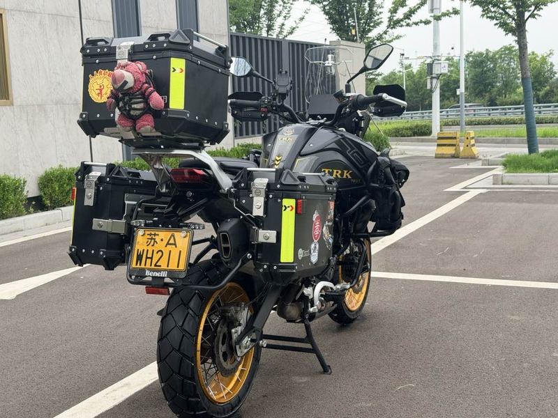 二手贝纳利TRK702