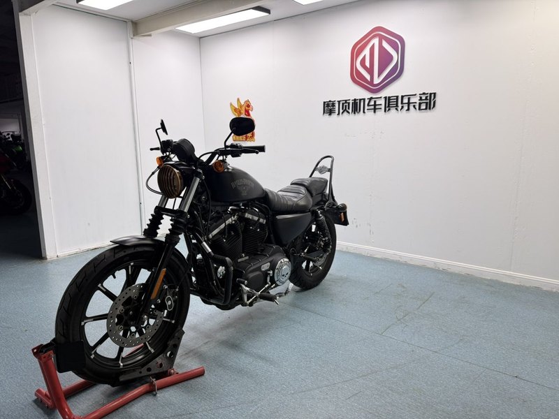 二手哈雷戴维森Iron883 硬汉
