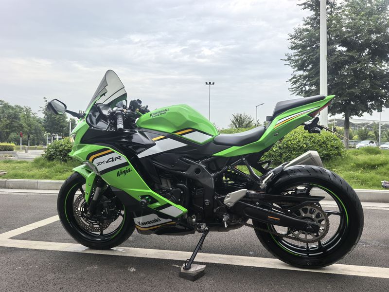 二手川崎ZX-4R