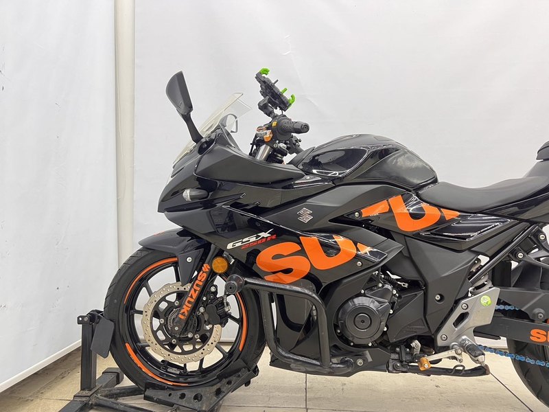 二手豪爵铃木GSX250R