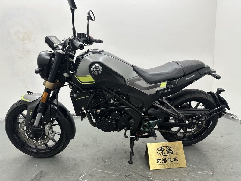 二手贝纳利幼狮 Leoncino 250