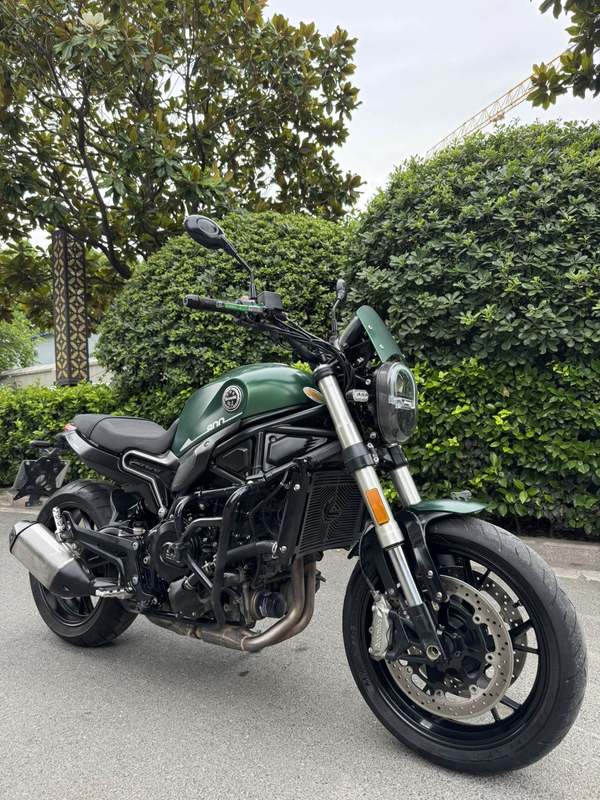 二手贝纳利幼狮 Leoncino 800