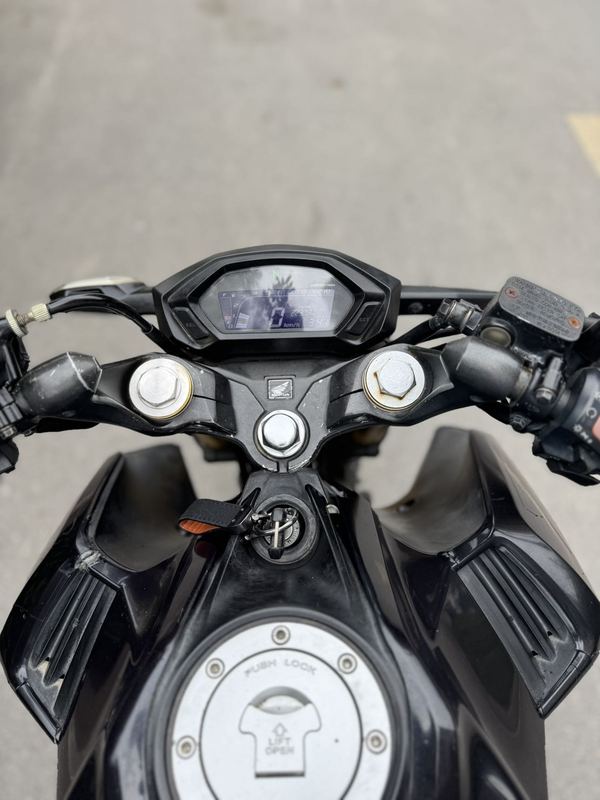 二手五羊本田CB190R 暴锋眼