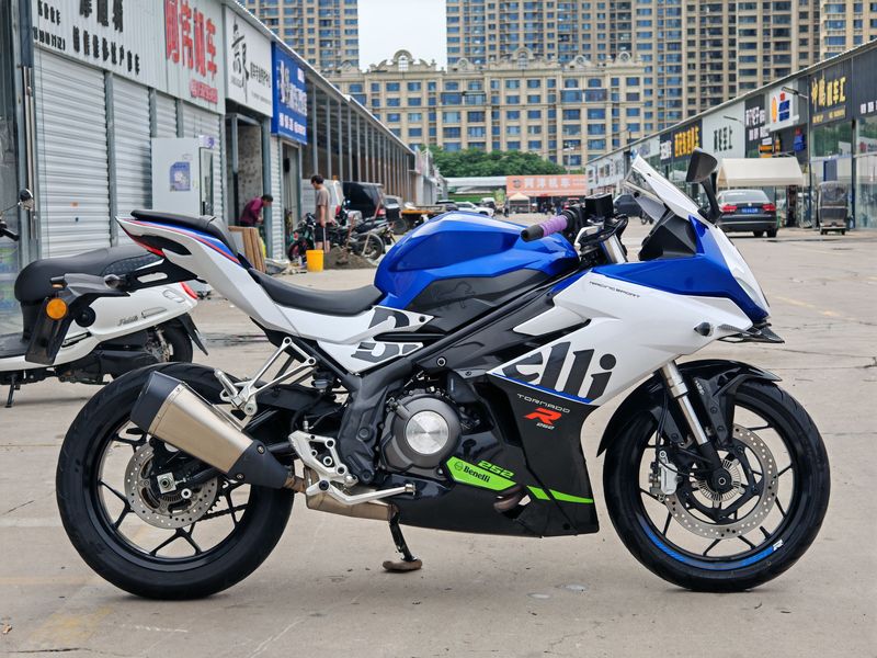 二手贝纳利龙卷风 Tornado 252R