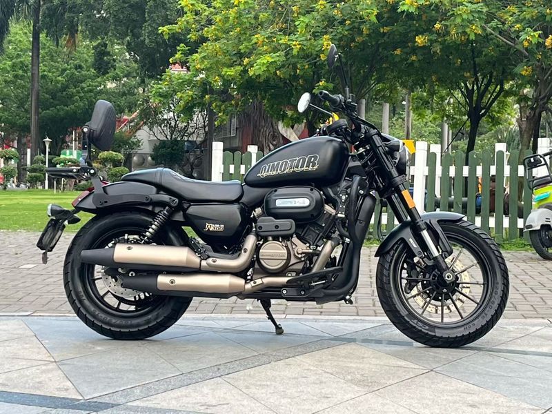 二手QJMOTOR闪300