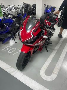 二手本田CBR400R