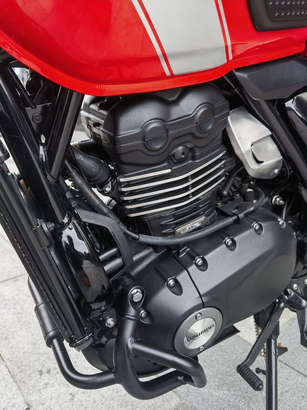 二手凯旋Scrambler 400 X