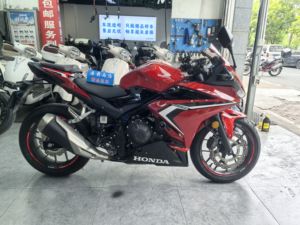 二手本田CBR400R