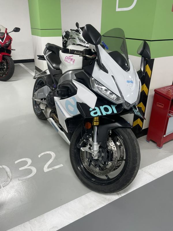 二手阿普利亚RS 660 