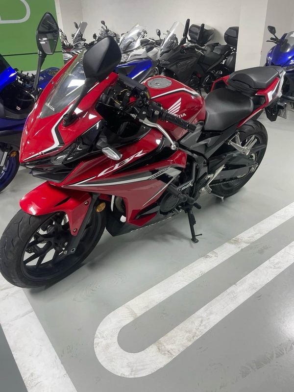 二手本田CBR400R