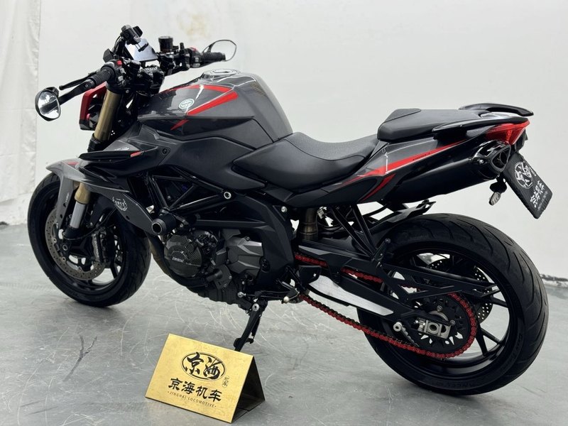 二手贝纳利TNT600i